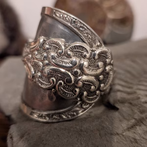 Japanese Floral Pattern Spoon Thumb Ring Silver Plated EPNS